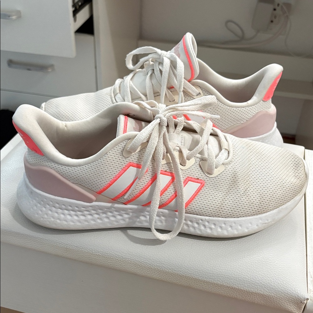 women's adidas tennis shoes
